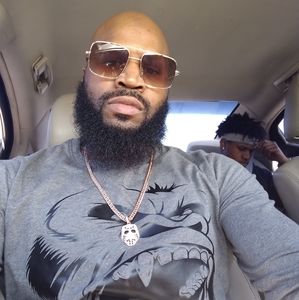 Meet your Posher, Rayvon